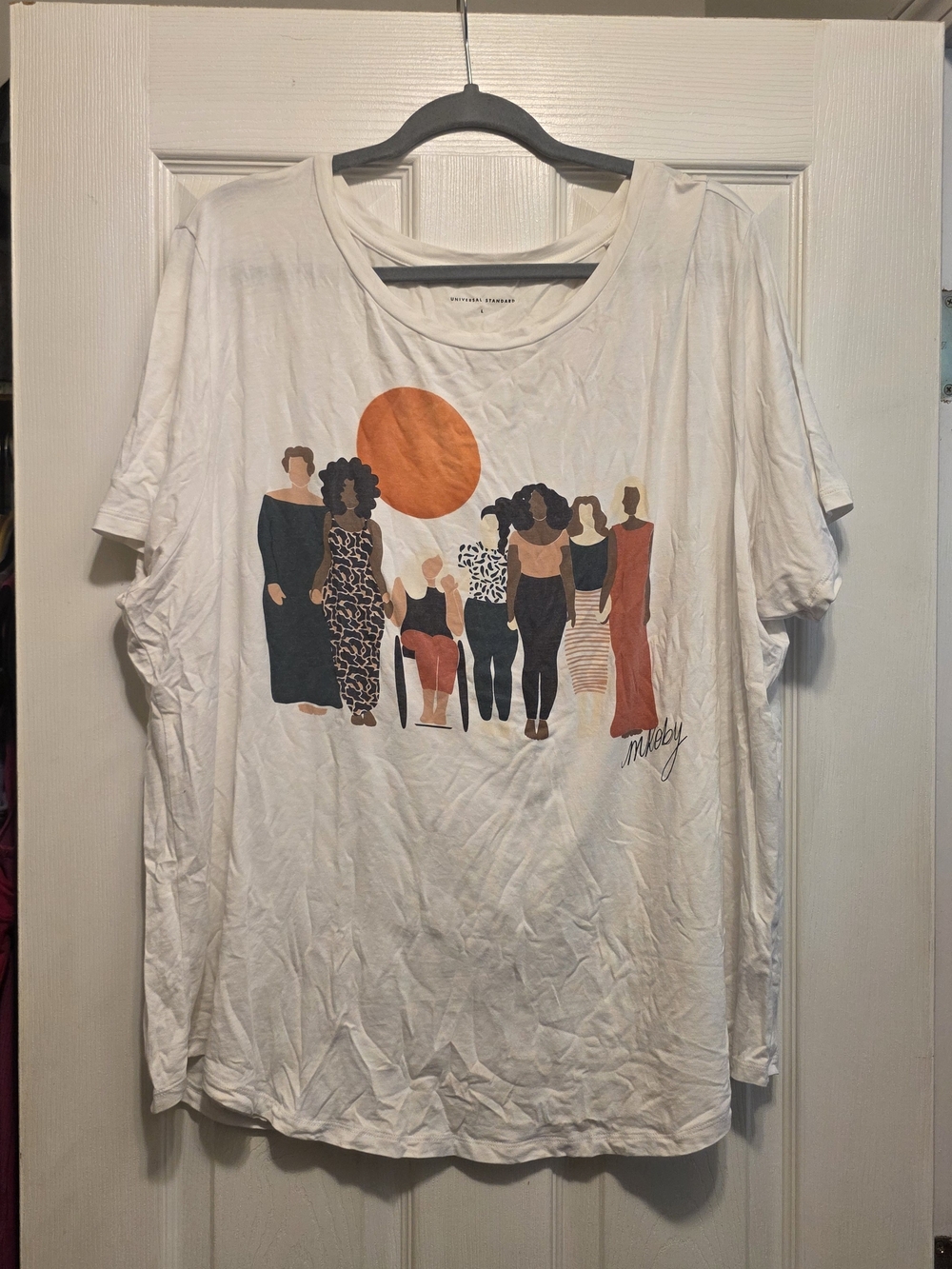 Universal Standard Mother Graphic T-rex  White Tee, Sz L (22-24)